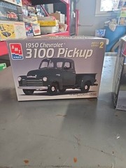 AMT ERTL 1/25 Scale ’50 CHEVY STEPSIDE PICK-UP TRUCK LOT of 2 MODEL KIT