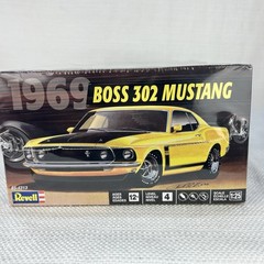 Revell 1969 Boss 302 Fastback Mustang 1:25 Model Kit Sealed NOS 2018 85-4313