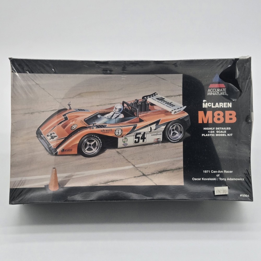 McLaren M8B 1971 Can-Am Racer Accurate Miniatures 1:24 Model Kit Sealed
