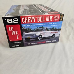 AMT 1962 Chevrolet Bel Air Super Stock 409 1/25 Scale Plastic Model Kit