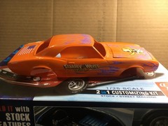 AMT ’68 CAMARO Z/28 UNASSEMBLED MODEL KIT 1:25 W/ PRE-PAINTED BODY
