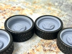1/24 Scale: 24-Inch “Smoothies W/ ‘65 Chevy C10 Caps” Wheels And Tires; Resin