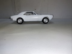 AMT 1:25 Firebird 400 Started Parts Model Kit 5768-200 As Is