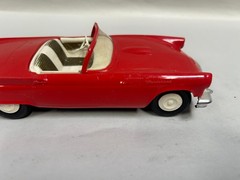 Vintage 1957 AMT 2 DR CONVERTIBLE FORD T-BIRD FRICTION THUNDERBIRD (A8)