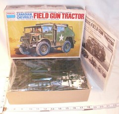 PEERLESS CANADIAN CHEVROLET FIELD GUN TRACTOR MILITARY MODEL KIT BOXED