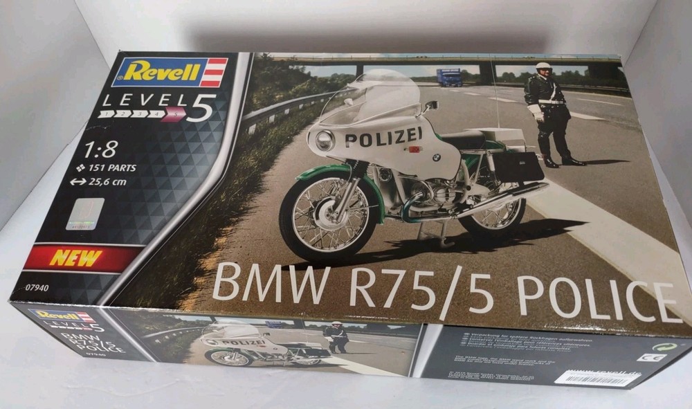 Revell BMW R75/5 POLICE MOTORCYCLE 1:8 scale, new, unopened
