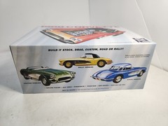 Vintage MPC 1960 Corvette Chevrolet Model Kit Car 1:25 Drag Custom Race Sports