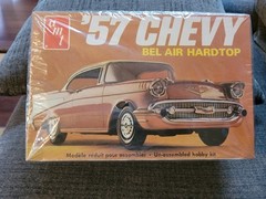 Vintage ’70’s era “Pepper Shaker” ’57 Chevy 3 in 1 Model Kit Sealed Inside! 1/25