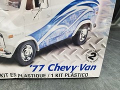 🚦😎REVELL TRUCKS ’77 CHEVY VAN MODEL KIT New Sealed 1977 1:24 85-7221😎🚦READ