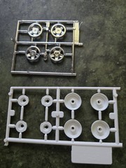 Revell 1/24 L.A.P.D. Camaro model Parts WHEELS V98D