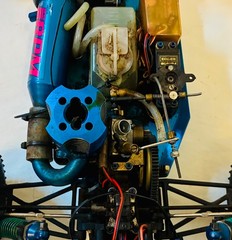 Collectible model racer O.S. car with O.S. Max model engine – unknown condition