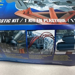 Revell Visible V-8 Engine 1:4 Moving Pistons And Crank Model Kit 85-8883 2 Boxes