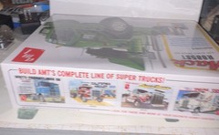 AMT Mack R685ST 1:25 Plastic Truck Model Kit Unassembled Matlack Decals Green