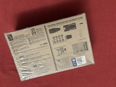 NOS 1:32 ‘32 Ford V-8 coupe Round2 Models AMT 1181/12