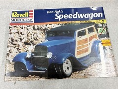 Revell 85-7606 Dan Finks Speedwagon KIT 1/25 McM Factory Sealed