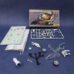 Heller Honda RC211V 1/24 Model Kit 80923 Started For Parts Or Build