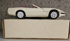 1992 C4 Chevy Corvette Convertible White / Red Interior Dealer Promo Amt Ertl
