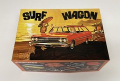 AMT 1/25 1965 Chevrolet Chevelle Station Wagon, Chevy Surf Wagon