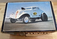 AMT ‘33 Willys 1/25 Scale Customizing Kit “OH George” Montgomery National Record