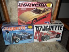 😎MPC MODEL KITS***LOT of 3******* CORVETTE’S 1/25—-FACTORY SEALED****