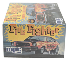 Vintage 2005 MPC Fire Fighter Mustang II Pro Stocker 1:25 Model Car Kit #38407
