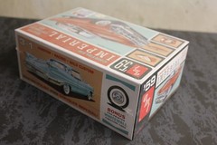 SKILL 2 MODEL KIT 1959 CHRYSLER IMPERIAL 3-IN-1 KIT 1/25 SCALE MODEL AMT AMT1136
