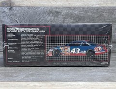 VTG 1990 Richard Petty 1/25 Model Kit NASCAR STP Grand Prix AMT ERTL 6728 SEALED