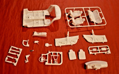 AMT 2021 Dodge Charger Hellcat Redeye Wide Body Interior 1/25