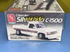 AMT ERTL SILVERADO C-1500 Released in 1989 NEW