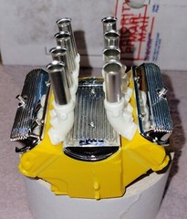 Pontiac fuel injection setup big deuce Revell monogram 1/8