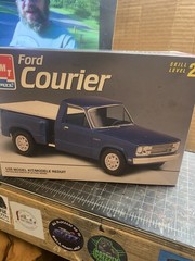 AMT Ertl 1:25 Ford Courier Model Kit Unassembled White Black Chrome Plastic 1977