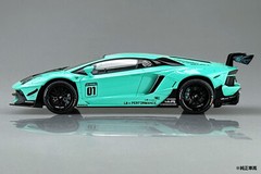Aoshima LB-WORKS 1/24 Lamborghini Aventador Limited Edition Ver.2