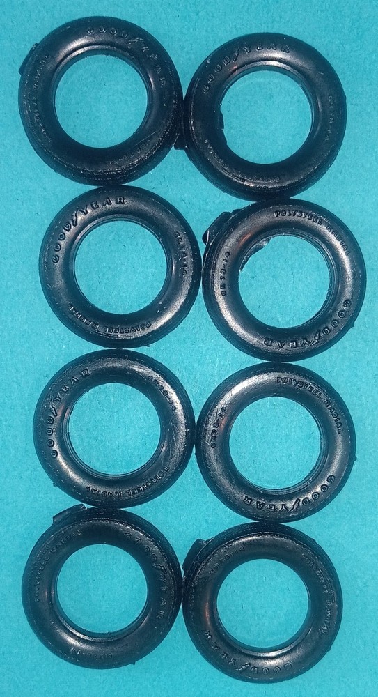 🔥50 FORD CONVERTIBLE STOCK TIRES – AMT T353 – MODEL KIT PARTS LOT🔥