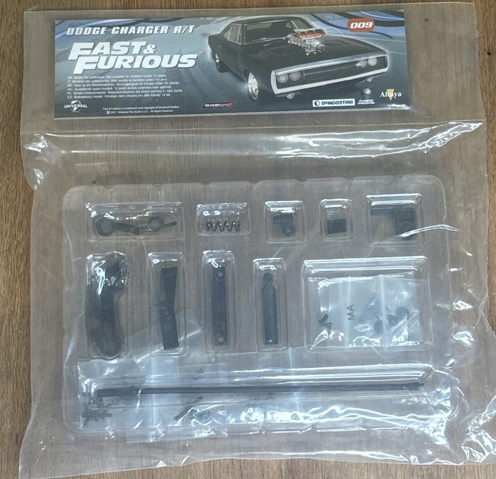 DeAgostini Fast & Furious 1/8 Scale Dodge Charger R/T Kit 009 Fanhome