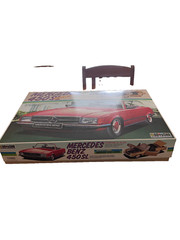 Vintage Doyusha Red Mercedes Benz 450SL Convertible 1:12 Scale Model Kit Unused