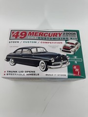 AMT TROPHY SERIES ’49 MERCURY 3 in 1 CUSTOMIZING KIT 1/25
