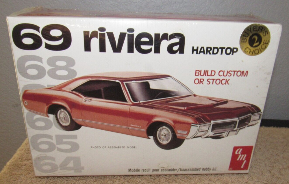 1964 65 66 67 68 69 Buick Riviera Skill Level 2 Model Kit Car SEALED AMT 1996