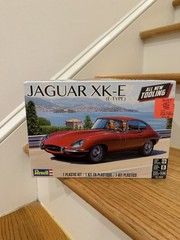 Revell 1/24 Jaguar XK-E (E-Type) Plastic Model Kit 85-4509 Open Box Unbuilt