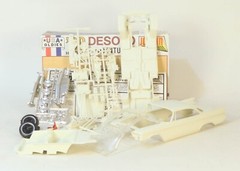 Jo-Han Model Kit ’60 Desoto Hardtop Adventurer 1/25 Scale