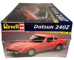 Revell Datsun 240Z 1:25 Kit# 85-2392 NIB Factory Sealed 2002 (B266)