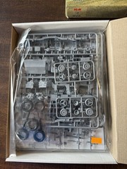 NEW Unimog S 404 German Military Vehicle Truck Model Kit Scale 1:35 ICM 35135