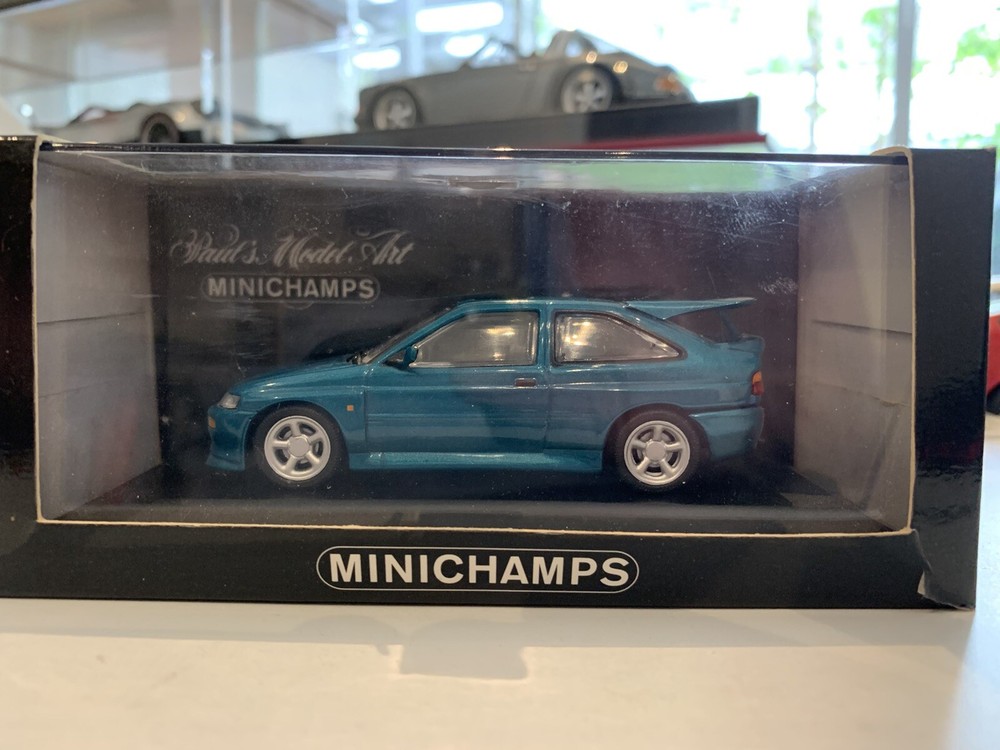 1/43 Minichamps Ford Escort Cosworth 1992