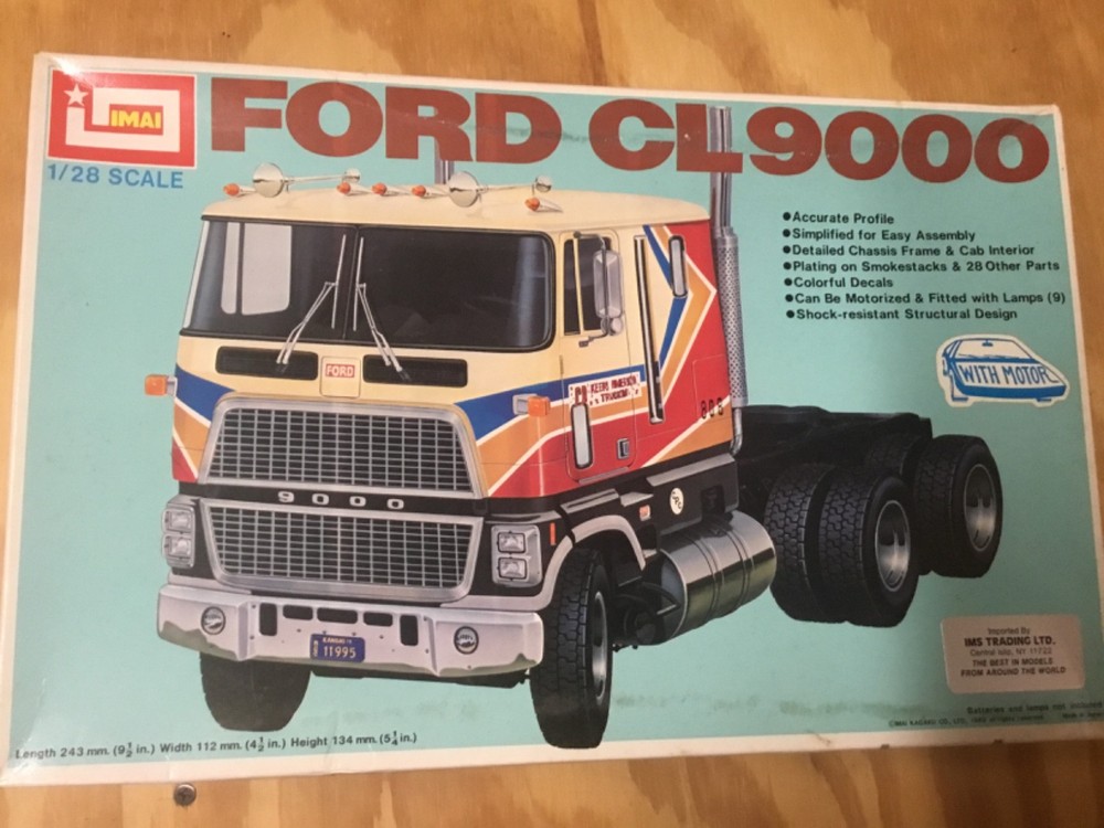Ford Cabover! Rare IMAI 1/28 scale Ford CL9000 Cab Over motorized model kit