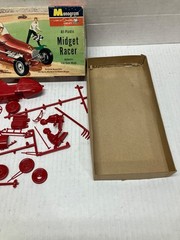 VINTAGE ORIGINAL 1956 MONOGRAM 1/25 SCALE PC-1 MIDGET RACER JUNKYARD PARTS KIT