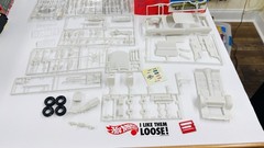 AMT Ertl 1970 Monte Carlo Lowrider Model Kit Skill 2 Open Complete See Photos