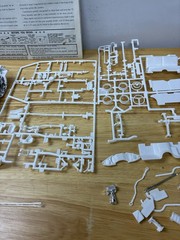 Vtg Revell 1957 Chevy Street Classics 1/25 H-1277 1971 Model Kit Pre- Owned