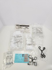 Monogram ’53 Chevy Bel Air 3’n1 Model Kit #85-4431 Car Show 1:24 No Box