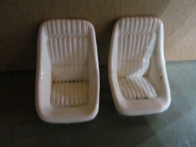 1965 Dodge Coronet original issue AMT Model racing seats