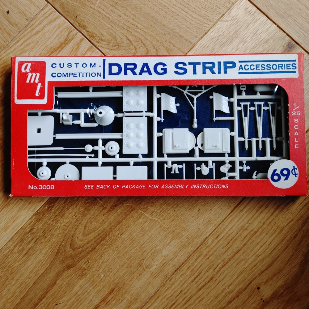 Vtg NOS AMT #3008 Drag Strip Model Car Accessories 1/25 Lane Light Camera Hotrod