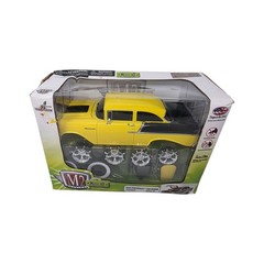 M2 Machines 1957 Chevrolet 150 Sedan 1:24 Model Kit Black NIB Box Damaged
